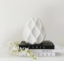 Load image into Gallery viewer, The Rocco Vase
